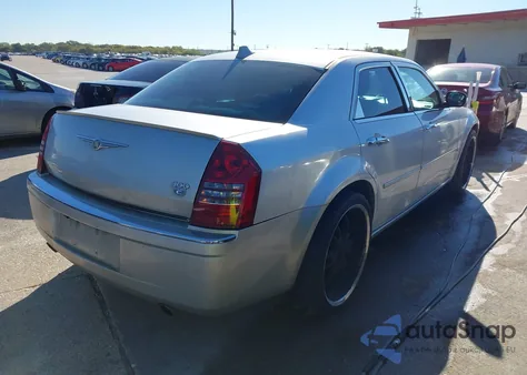 2006 Chrysler 300C z USA, uszkodzony, nr VIN 2C3KA63HX6H121945